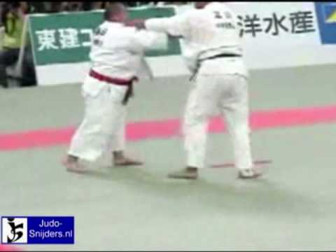 Judo 2009 Japan: Muneta (JPN) - Tachiyama (JPN) [open].