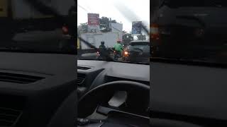 Download lagu Story' wa nyetir mobil di saat hujan mp3