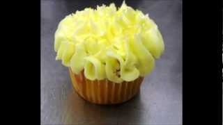 preview picture of video 'Charleston Area Bakery - Amazing Cupcakes at Low Country Bakery.mp4'