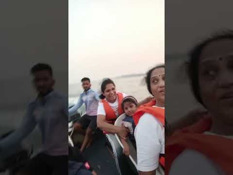 Dapoli #beachlife #dapoli #familyvlog #boating #beach #beachvibes #reels #shorts