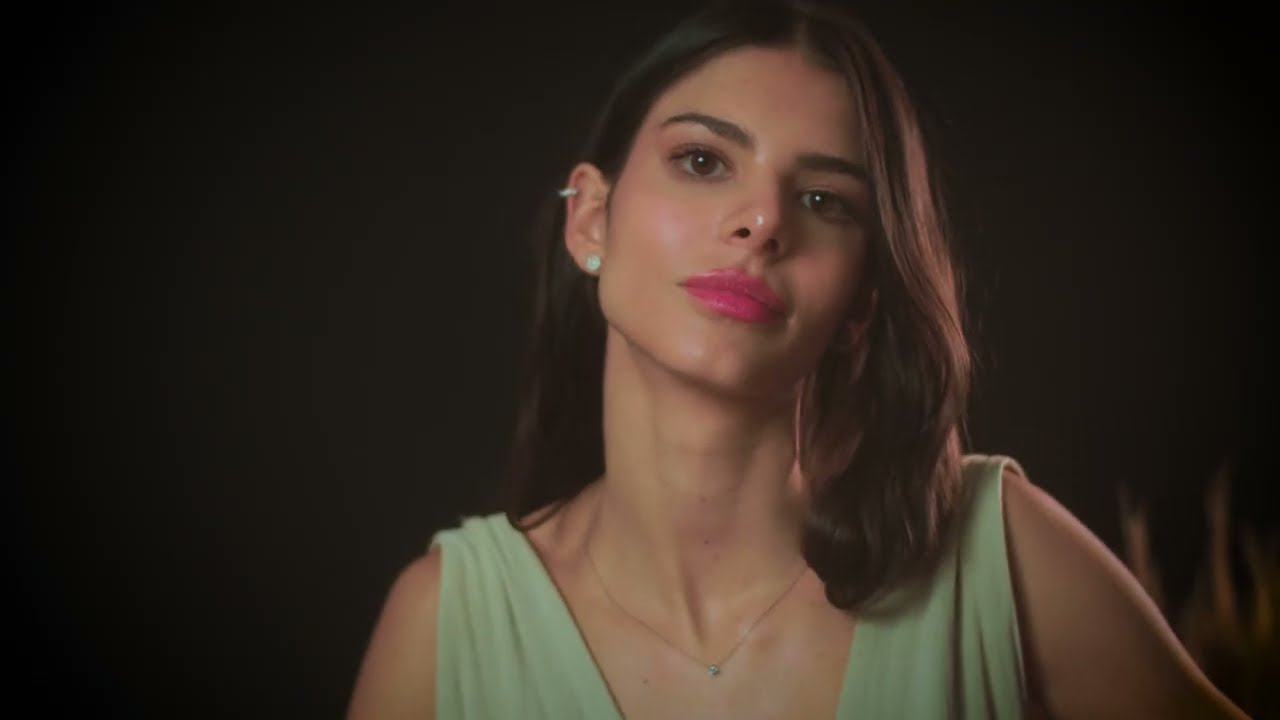 Julia Levy - You Dont Know Me (Clipe Oficial)