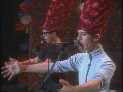 They Might Be Giants - "Shoehorn With Teeth/Don't Let's Start" at Randee of the Redwoods (60fps)