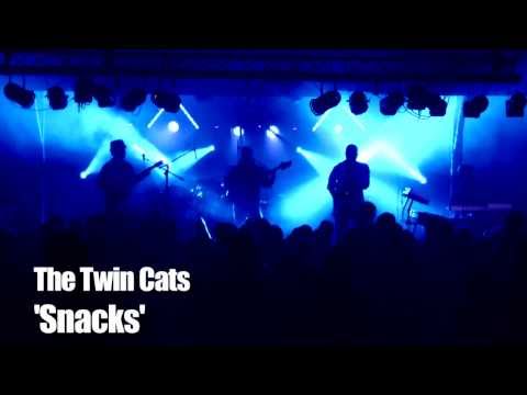 Snacks by The Twin Cats at HEADJAMZ 2010