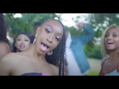 Nyla - Vibin' (Official Video)