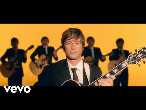 Thomas Dutronc - Qui je suis (Clip Officiel)