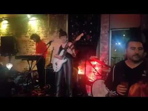 Bōnewoman live at Bar Oussou