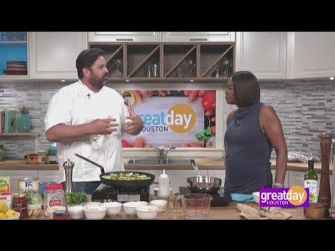 download lagu mp3 mp4 Bryan Caswell Chef, download lagu Bryan Caswell Chef gratis, unduh video klip Bryan Caswell Chef