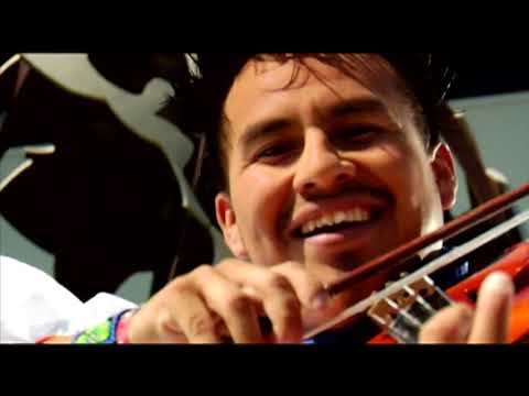 Huichol Musical - Cumbia Cusinela (Video Oficial)