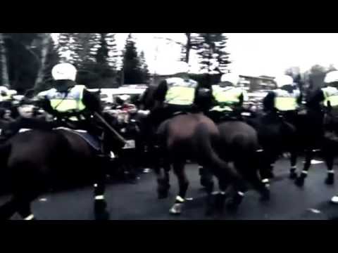 Max Peezay & Hop Louie -  Boven i dramat