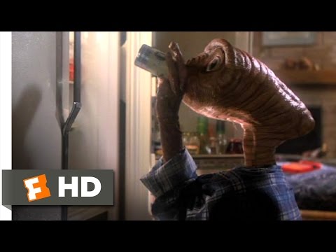 E.T.: The Extra-Terrestrial (2/10) Movie CLIP - Getting Drunk (1982) HD