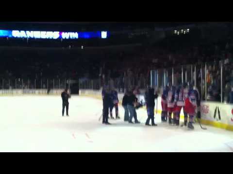 Rangers celebrate win over Flyers