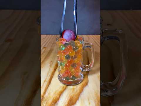 The moment you realize the horror of a 1000&deg; iron ball #Overseas challenge #Overseas reactions #S...