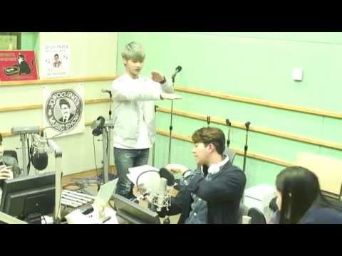 [VIXX] 150406 슈키라 - 건강 요가 독수리 자세 하는 학연이