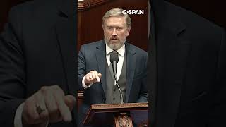 Rep. Massie confronts Speaker Johnson over cancelled House votes before midterm elections
