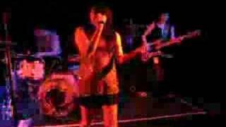 Sons &amp; Daughters-Rebel With A Ghost - The Raigmore, Invernes