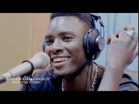 MAMBO NI MOTO NDANI YA METRO FM NUNGU SLS PIA ALI FATHER.