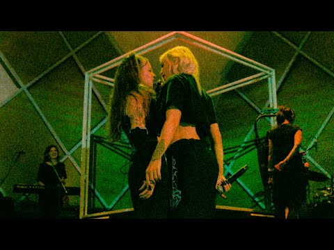 Carol Biazin - Tentação feat. Luisa Sonza (Beijo de Judas Ao Vivo)