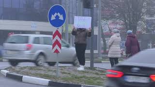Вулиця Сумська та проспект Гагаріна: молодь провела акції на місцях резонансних ДТП