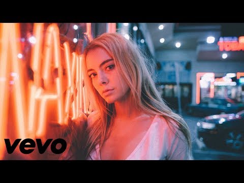 Vevo: Zomb- Make a flex (Funvideo)