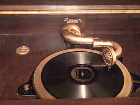 COLONIAL CLUB BOB HARING SCRAPPY LAMBERT - I'M ALWAYS SMILING - ROARING 20'S BRUNSWICK CORTEZ