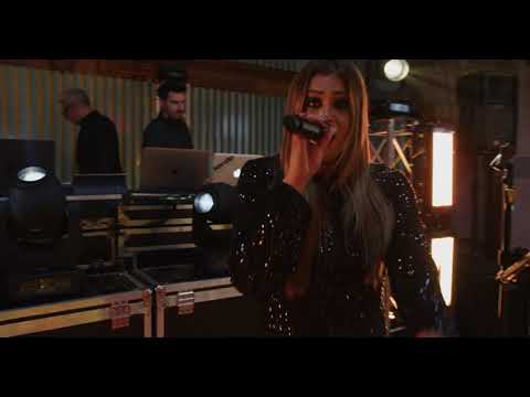 Dj Mc Nunta Iasi - Sound Ceremony, solista vocala Andreea Radu