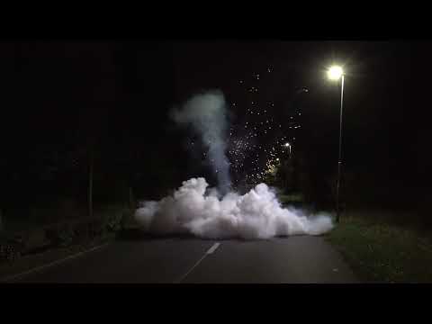 GIGANT MAROON XXL FIRECRACKER | STIFTUNG STREET TEST 💥🇵🇱