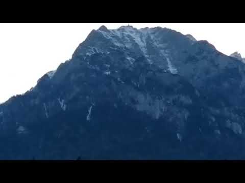 Munţii Caraiman, vedere de vis de pe terasa VILA MARIA Busteni ( str. Pinului  nr. 1).