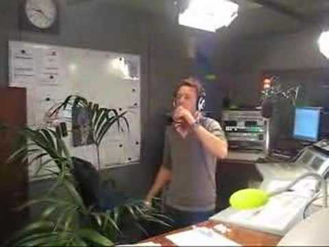 Ben Roelants speelt Mentos-fontein