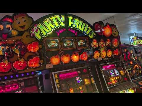 Welcome to my new channel! Just a little Tour of #Retro #Slots #Blackpool!