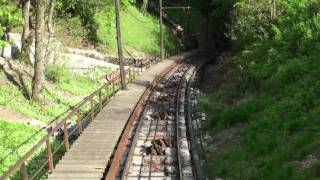 preview picture of video 'Le Funiculaire à 83% de St Hilaire du Touvet (Isère - France)'