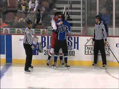 Garrett Klotz vs Erick Lizon