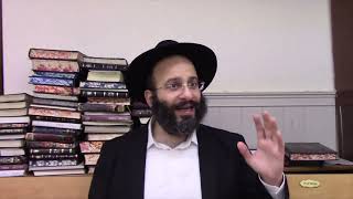 מנהגי תפילת קבלת שבת (הרב אלחנן משה נחמנסון) - התמונה מוצגת ישירות מתוך אתר האינטרנט יוטיוב. זכויות היוצרים בתמונה שייכות ליוצרה. קישור קרדיט למקור התוכן נמצא בתוך דף הסרטון