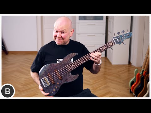 FUNKY 5-STRING MINI BASS !!