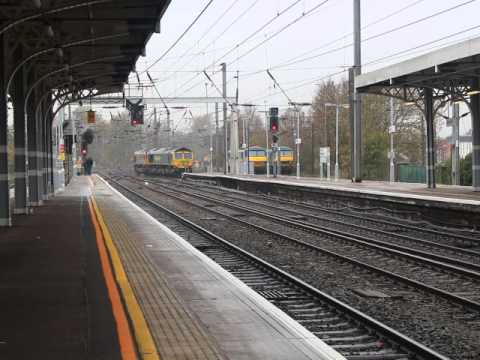 GBRF Class 66 66705 and Freightliner Class 66 Shunt Out Of Ipswich Platform 1