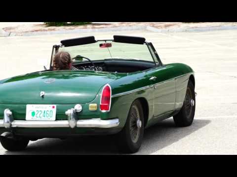 16-Year Old Driving 1968 MGB For The First Time!