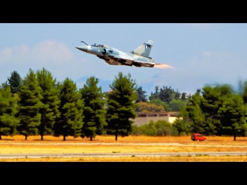 Mirage 2000 Low Level Takeoff Pulling Hard Into the Vertical [4K]