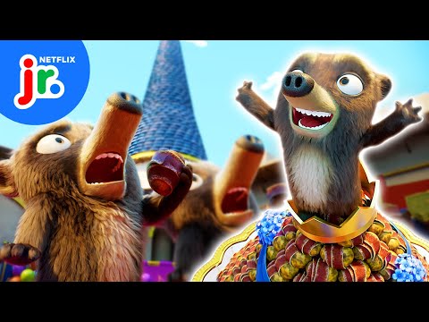 Bears Dance for Royal Potatoes! 👑 7 Bears | Netflix Jr