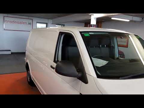 Volkswagen Transporter 2018 - Image 2
