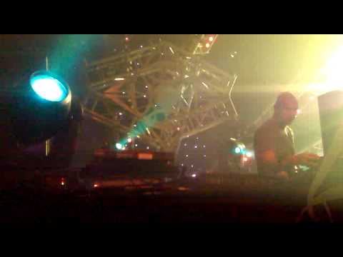 Frantic Freak vs. Lady Dana @ Pandemonium '09