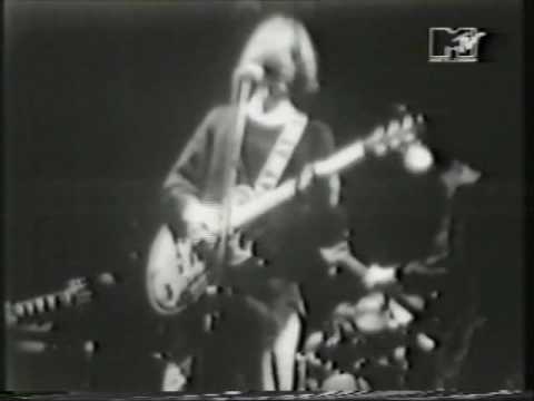 St Johnny - High As A Kite