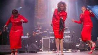 WORLD(1982)- THE CLARK SISTERS