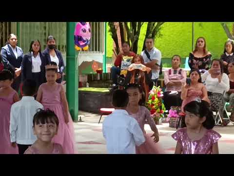 Baile de clausura Jardín de niños Hans Cristian Andersen. San Juan Chilateca, Oaxaca.