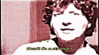Squeeze - Don't Be A Stranger