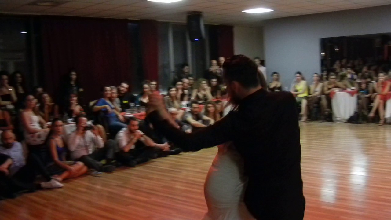 esibizione di Luca Morale​ e Francesca Santangelo​ in Nochero Soy di Pugliese al Winter