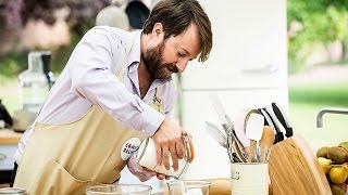 TheGreatComicReliefBakeOff-S02E03-DavidMitchell,SarahBrown,MichaelSheen,JameelaJamil