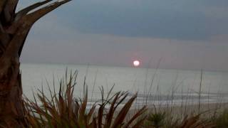 preview picture of video 'Sunset on South Venice Beach'