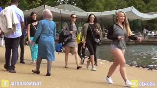 BIG BOOTY IN PUBLIC PRANK!