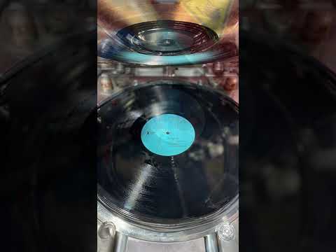 Vinyl Pressing by Matter of Fact  - Track ID  Eric Louis - Rolling Hills (OHM Remix)
