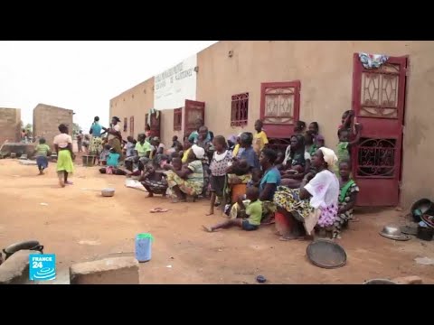 بوركينا فاسو أكثر من ألف شخص فروا من نزاع طائفي خلف مئات القتلى خلال أسابيع