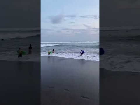 Canggu Bali                                           Beautiful girls